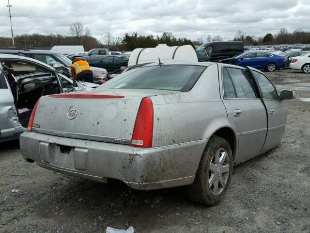 1G6KD57Y77U135116 - 2007 CADILLAC DTS SILVER photo 4