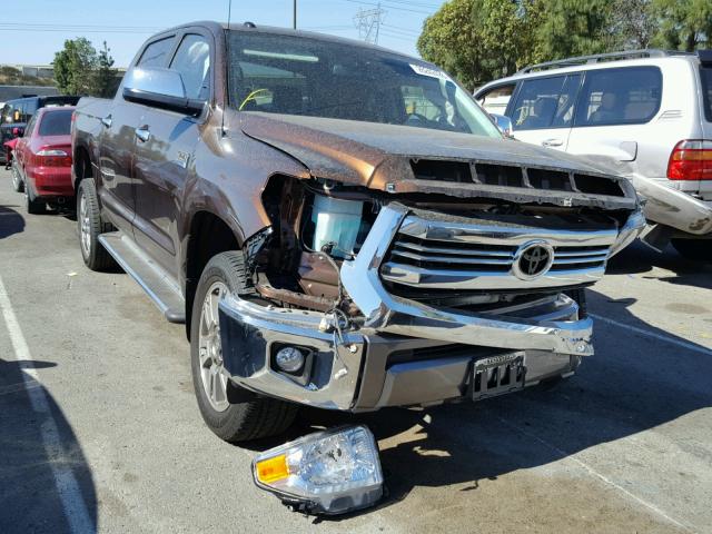 5TFGY5F10HX221234 - 2017 TOYOTA TUNDRA CRE BROWN photo 1