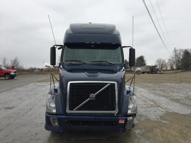 4V4NC9EH29N283537 - 2009 VOLVO VN VNL BLUE photo 1