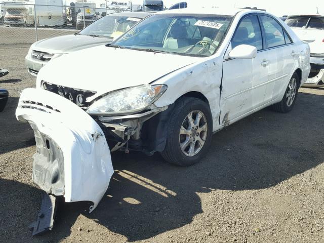 4T1BE32K64U368316 - 2004 TOYOTA CAMRY LE WHITE photo 2