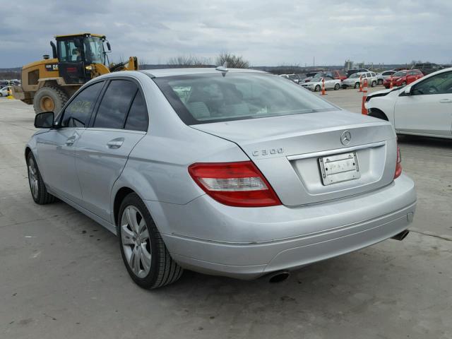 WDDGF54X68R010708 - 2008 MERCEDES-BENZ C 300 SILVER photo 3