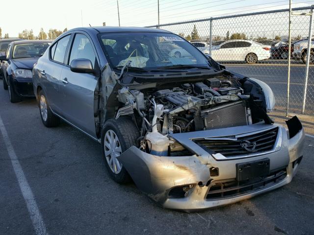 3N1CN7AP5CL863275 - 2012 NISSAN VERSA S GRAY photo 1