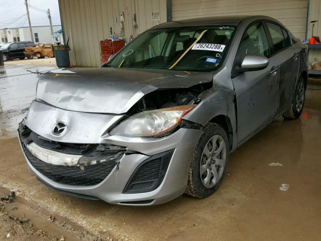 JM1BL1UF6B1455761 - 2011 MAZDA 3 I SILVER photo 2