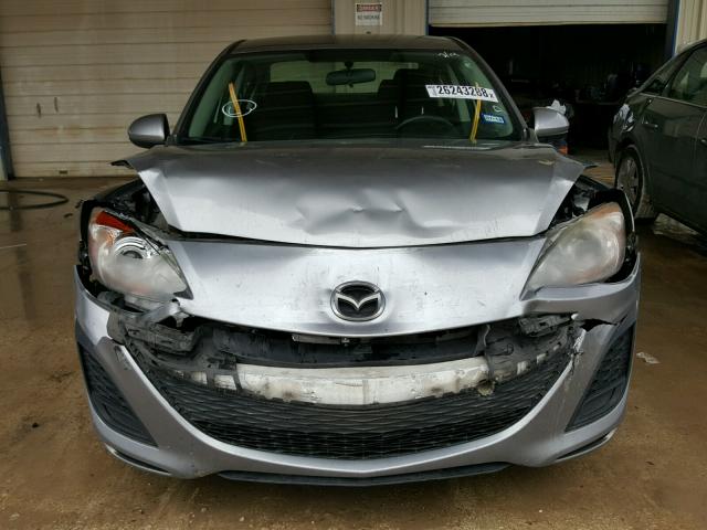 JM1BL1UF6B1455761 - 2011 MAZDA 3 I SILVER photo 9