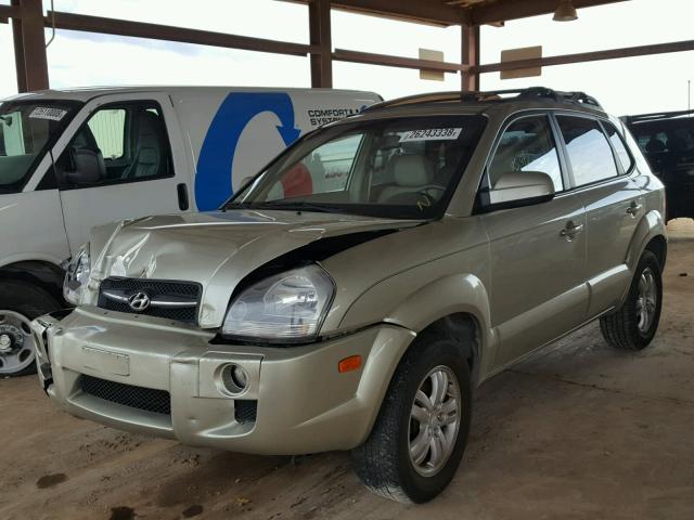 KM8JN12D66U372449 - 2006 HYUNDAI TUCSON GLS BEIGE photo 2