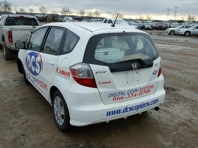 JHMGE8H32CC021558 - 2012 HONDA FIT WHITE photo 3