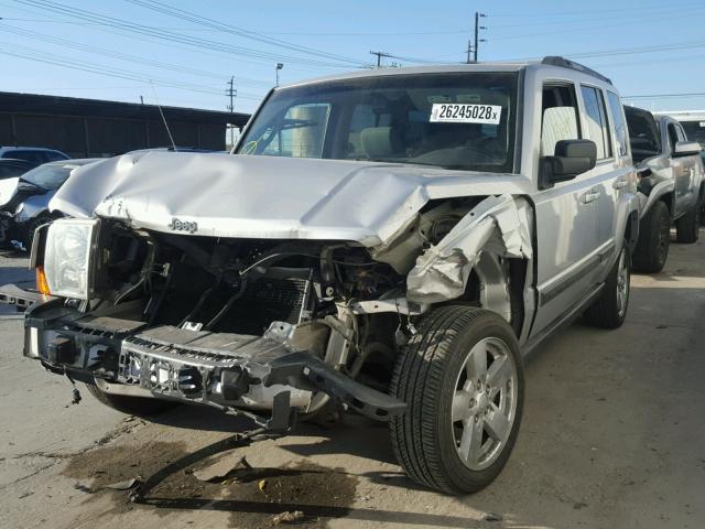 1J8HG48K37C611735 - 2007 JEEP COMMANDER SILVER photo 2