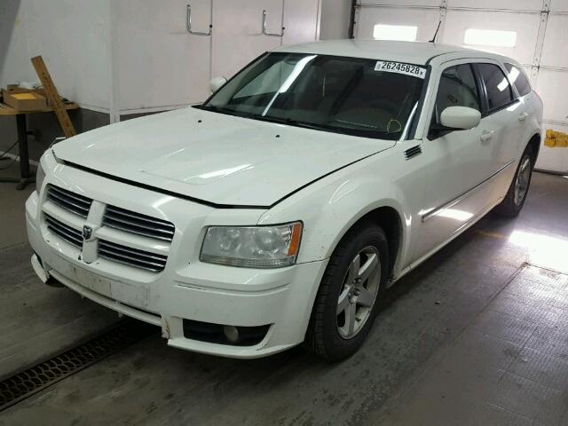 2D4FV37V58H188068 - 2008 DODGE MAGNUM SXT WHITE photo 2