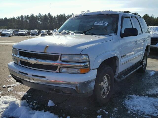 1GNEK13Z72J173857 - 2002 CHEVROLET TAHOE K150 WHITE photo 2