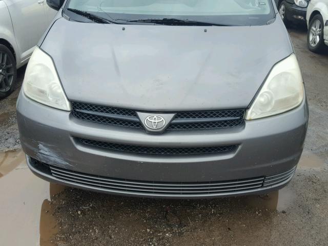 5TDZA23C44S001631 - 2004 TOYOTA SIENNA CE SILVER photo 7