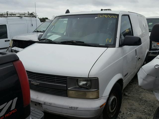 1GCDM19W5WB186182 - 1998 CHEVROLET ASTRO WHITE photo 2