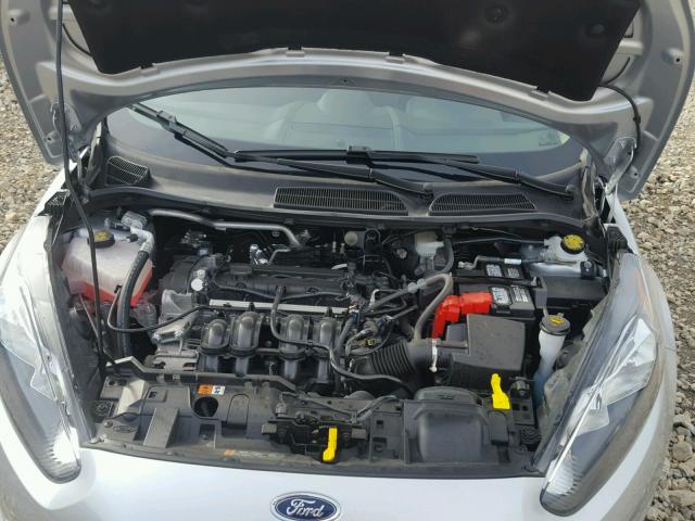 3FADP4BJ0HM140767 - 2017 FORD FIESTA SE SILVER photo 7