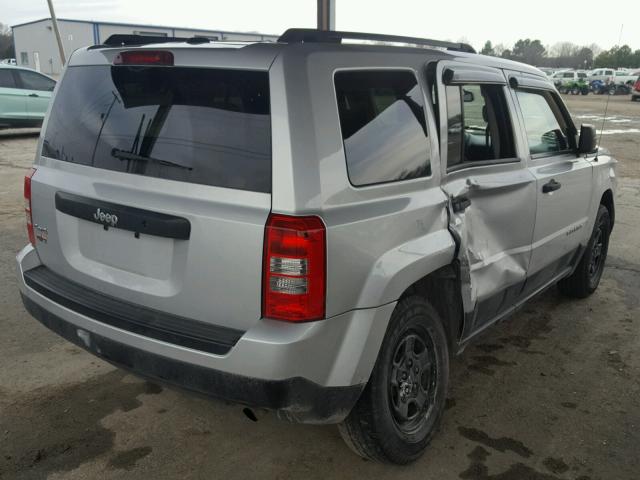 1J4NF1GB9BD101576 - 2011 JEEP PATRIOT SP GRAY photo 4