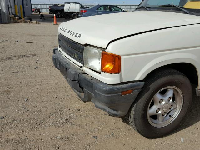 SALJY1245WA779930 - 1998 LAND ROVER DISCOVERY WHITE photo 9