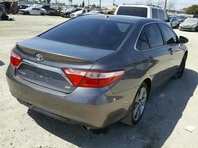 4T1BF1FK2GU224441 - 2016 TOYOTA CAMRY LE GRAY photo 4