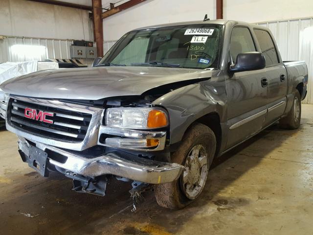 2GTEC13T061131306 - 2006 GMC NEW SIERRA GRAY photo 2