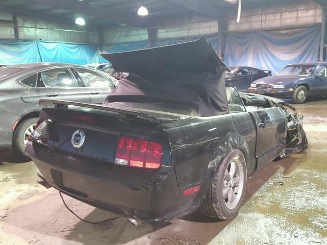 1ZVHT85H065221162 - 2006 FORD MUSTANG GT BLACK photo 4