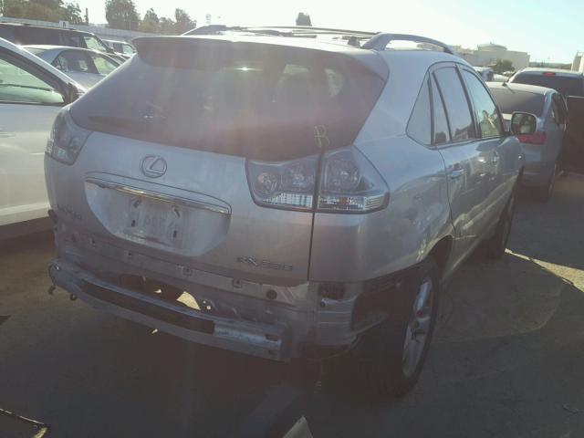 JTJHA31U250078867 - 2005 LEXUS RX 330 SILVER photo 4