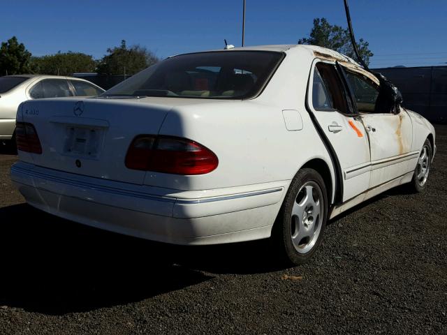 WDBJF70J72B485537 - 2002 MERCEDES-BENZ E 430 WHITE photo 4