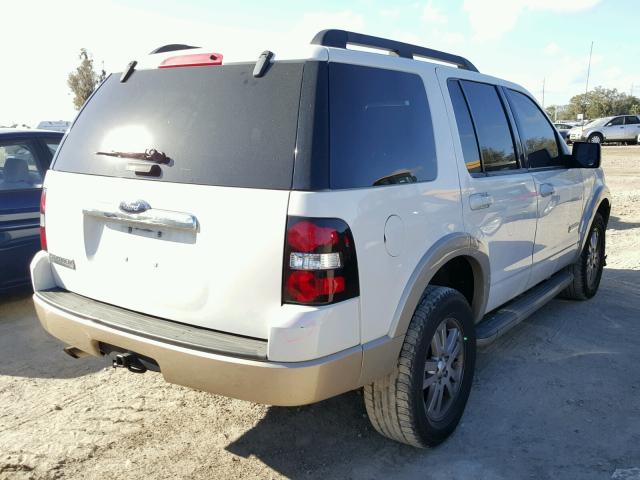 1FMEU64E78UB24138 - 2008 FORD EXPLORER E WHITE photo 4