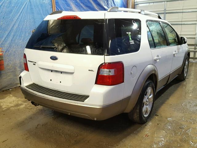 1FMDK05106GA33704 - 2006 FORD FREESTYLE WHITE photo 4