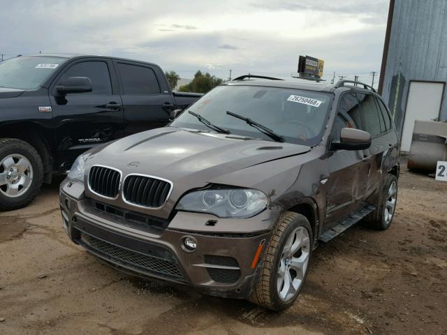 5UXZV4C51D0B00073 - 2013 BMW X5 XDRIVE3 BROWN photo 2