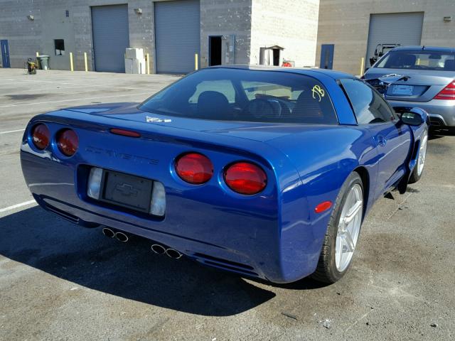 1G1YY22G435118618 - 2003 CHEVROLET CORVETTE BLUE photo 4