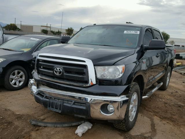 5TFDW5F12DX298481 - 2013 TOYOTA TUNDRA CRE BLACK photo 2