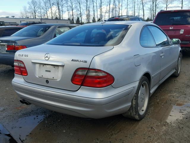 WDBLJ74G82T104634 - 2002 MERCEDES-BENZ CLK 55 AMG SILVER photo 4