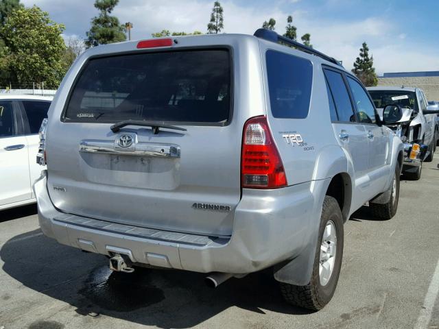 JTEZU14R568043099 - 2006 TOYOTA 4RUNNER SR SILVER photo 4