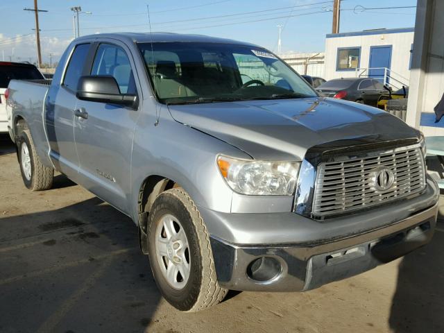 5TFRM5F11AX006911 - 2010 TOYOTA TUNDRA DOU SILVER photo 1