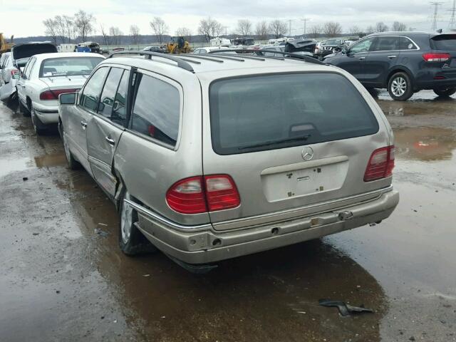 WDBJH65F2XA743565 - 1999 MERCEDES-BENZ E 320 BEIGE photo 3