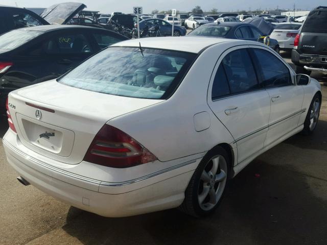 WDBRF52HX6A853674 - 2006 MERCEDES-BENZ C GENERATI WHITE photo 4