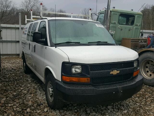 1GCWGFBA3E1105695 - 2014 CHEVROLET EXPRESS G2 WHITE photo 1