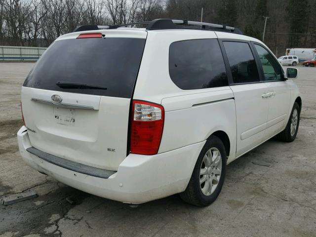 KNDMB233X66017987 - 2006 KIA SEDONA EX WHITE photo 4