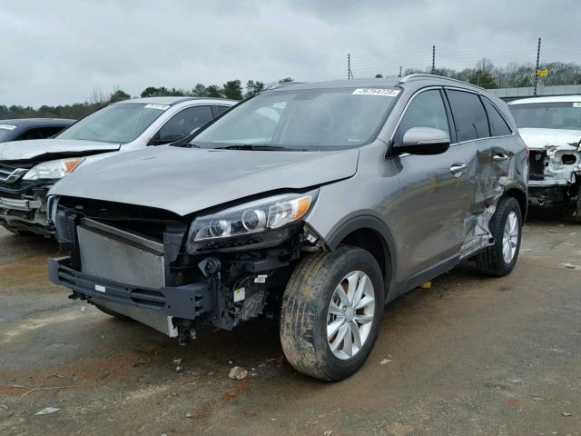 5XYPG4A55GG144949 - 2016 KIA SORENTO LX GRAY photo 2