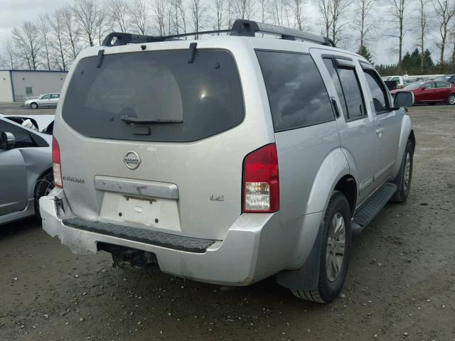 5N1AR18W75C707770 - 2005 NISSAN PATHFINDER SILVER photo 4