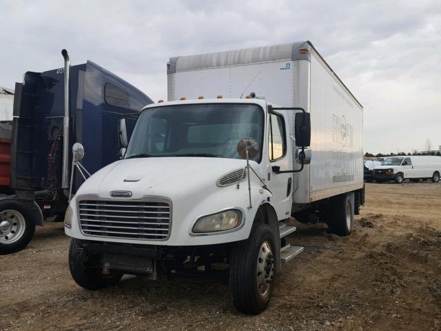 1FVACWAK24HM33930 - 2004 FREIGHTLINER M2 106 MED WHITE photo 2