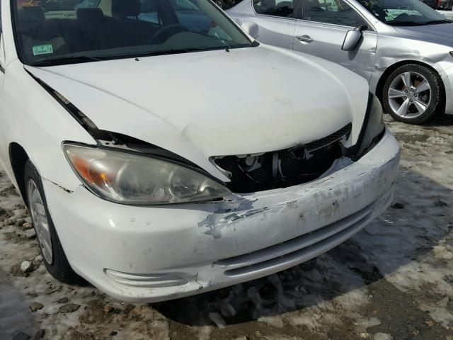 4T1BE32K04U306801 - 2004 TOYOTA CAMRY LE WHITE photo 9