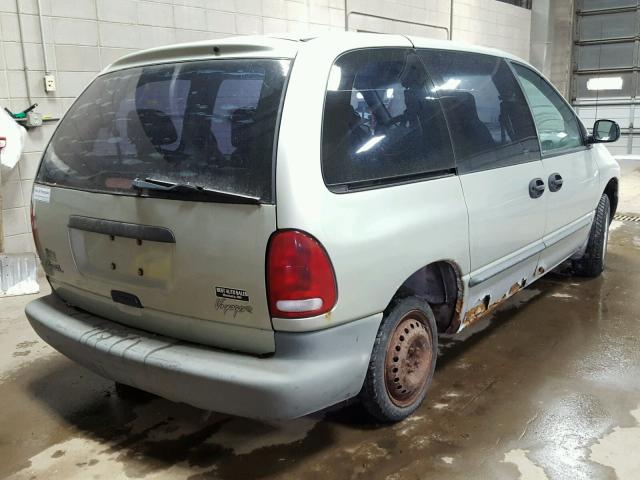 2P4FP25B3XR471194 - 1999 PLYMOUTH VOYAGER GREEN photo 4