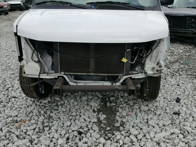 1GCSGAFX5E1128945 - 2014 CHEVROLET EXPRESS G1 WHITE photo 9