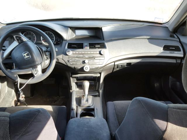 JHMCP26338C076083 - 2008 HONDA ACCORD LX SILVER photo 9