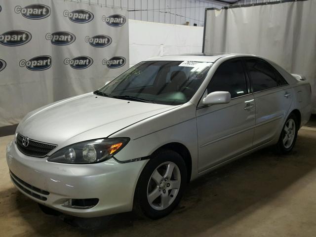 4T1BE30K03U660531 - 2003 TOYOTA CAMRY LE SILVER photo 2