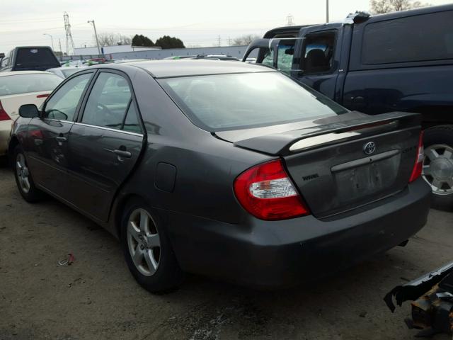 4T1BE32K62U556752 - 2002 TOYOTA CAMRY LE GRAY photo 3