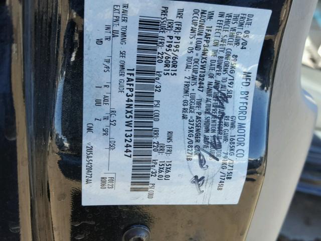 1FAFP34NX5W132447 - 2005 FORD FOCUS ZX4 BLACK photo 10