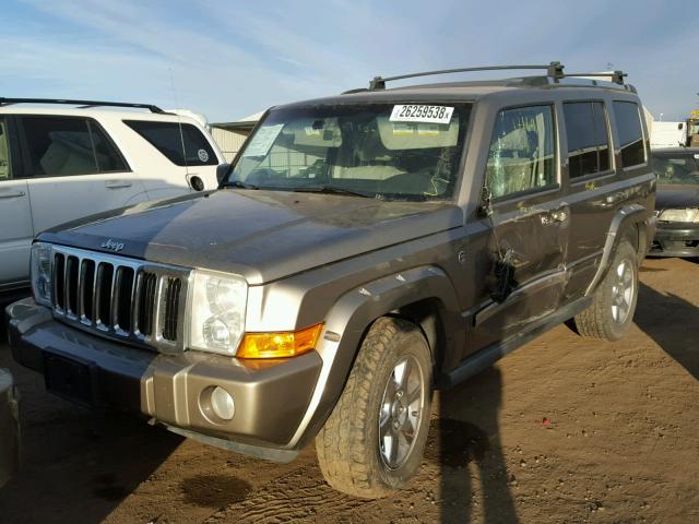 1J8HG58266C245080 - 2006 JEEP COMMANDER GOLD photo 2