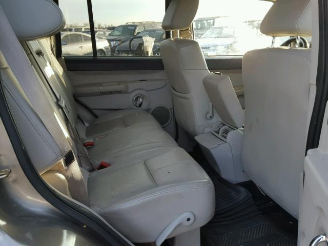 1J8HG58266C245080 - 2006 JEEP COMMANDER GOLD photo 6