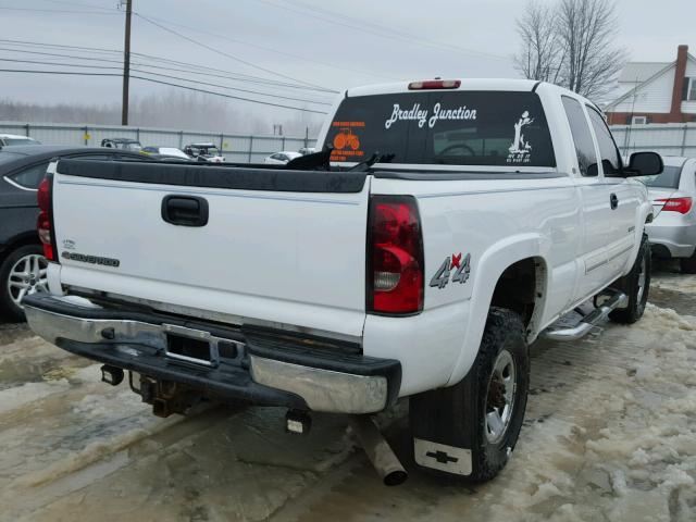 1GCHK29U06E126076 - 2006 CHEVROLET SILVERADO WHITE photo 4