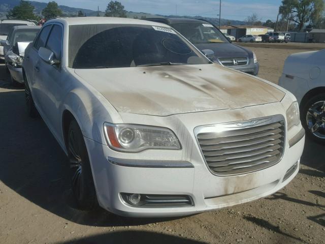 2C3CA6CT4BH529523 - 2011 CHRYSLER 300C WHITE photo 1