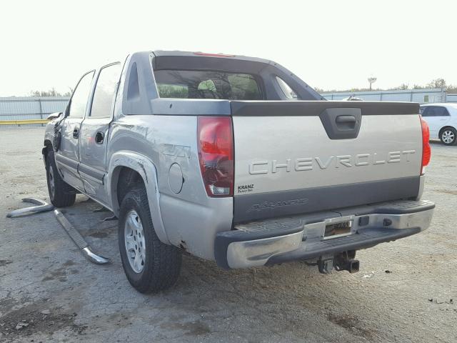 3GNEK12Z65G226717 - 2005 CHEVROLET AVALANCHE SILVER photo 3